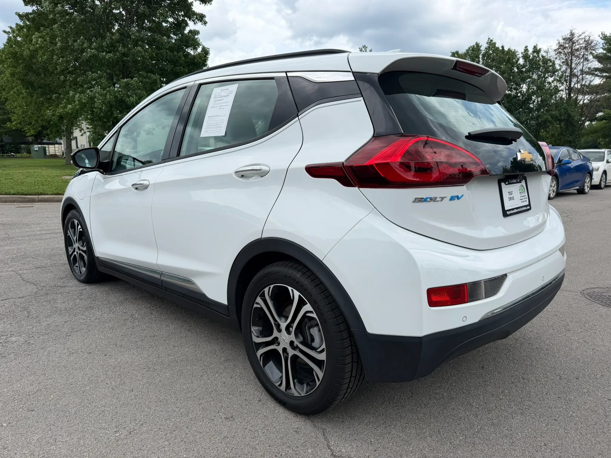 Used 2018 Chevrolet Bolt Premier w/ Driver Confidence II Package FWD image 6