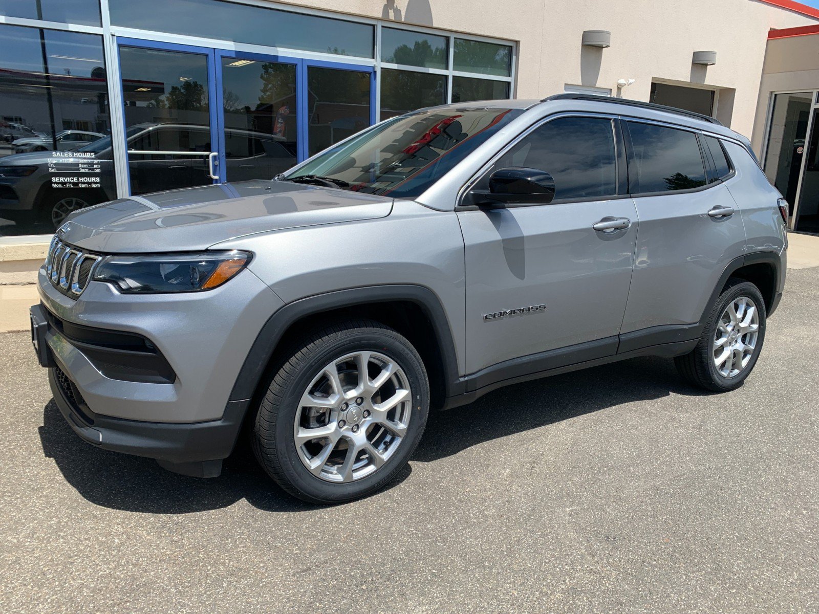 Used 2022 Jeep Compass Latitude w/ Sun and Sound Group