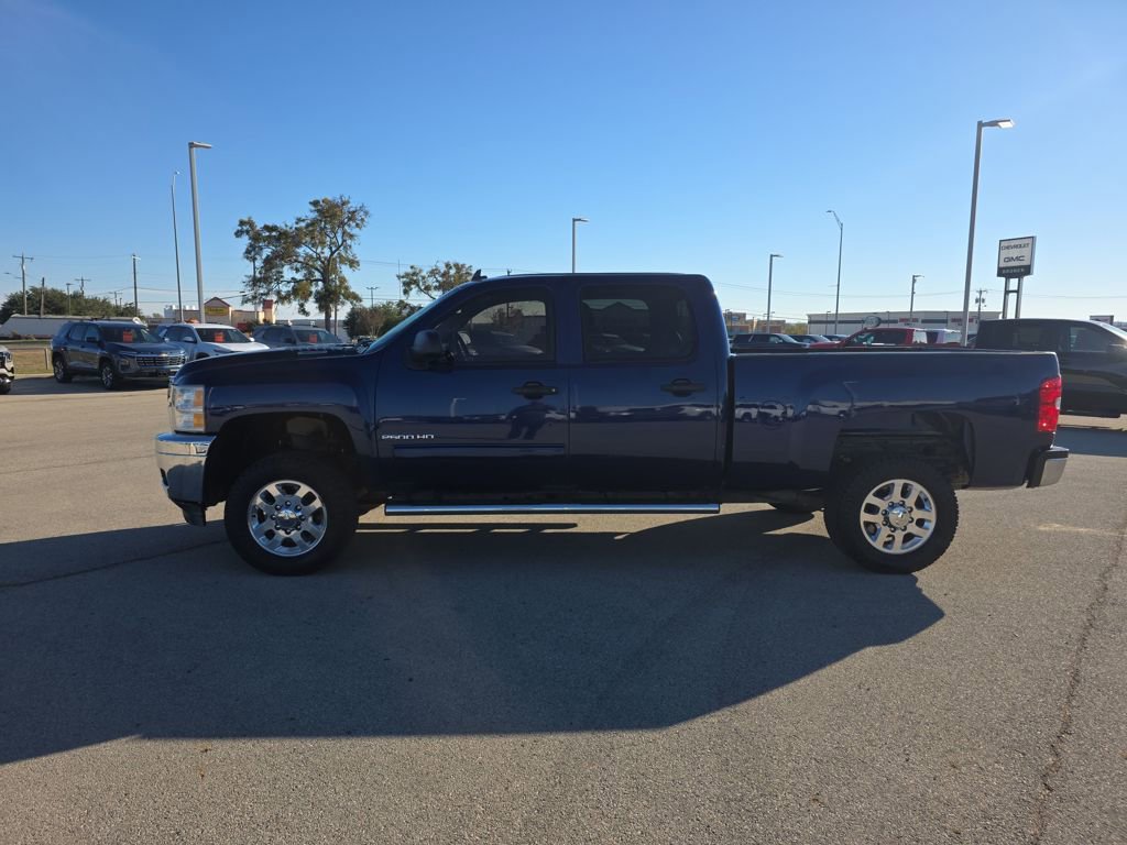 Used 2014 Chevrolet Silverado 2500 LT w/ Interior Plus Package image 4