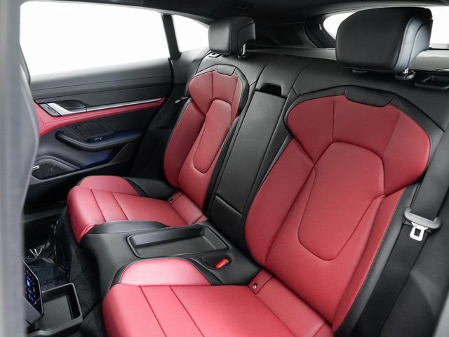 Used 2025 Porsche Taycan 4S AWD/4WD image 25