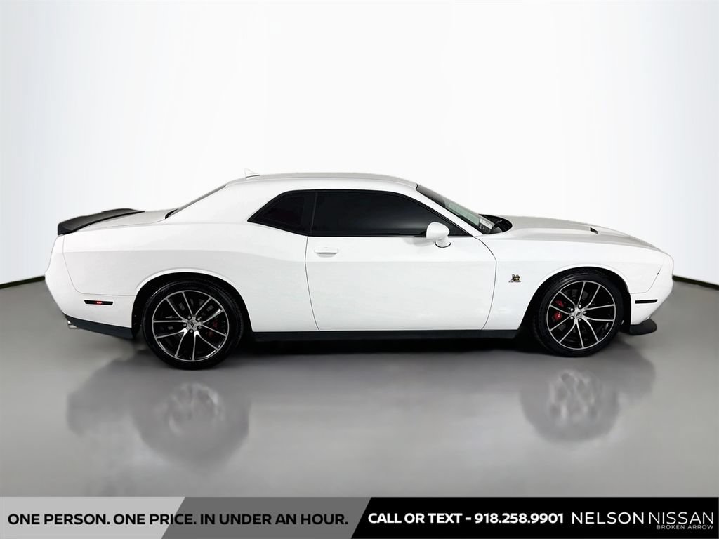 Used 2018 Dodge Challenger R/T Scat Pack w/ Leather Interior Group RWD image 4