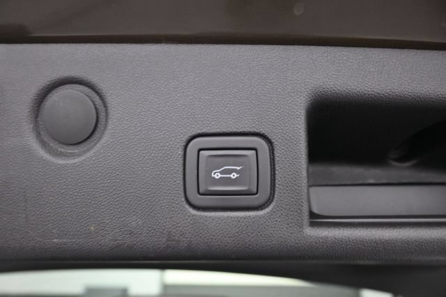 Used 2023 Chevrolet Equinox LT FWD image 14