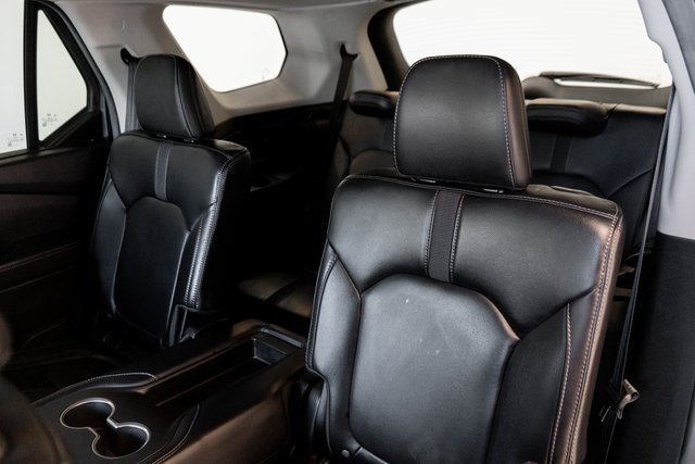 Used 2025 Honda Pilot EX-L image 15