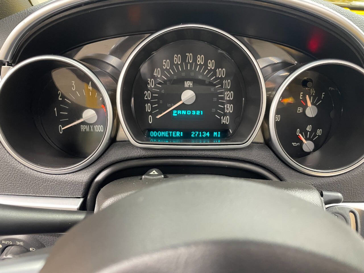 Used 2004 Chevrolet SSR w/ Preferred Equipment Group image 19