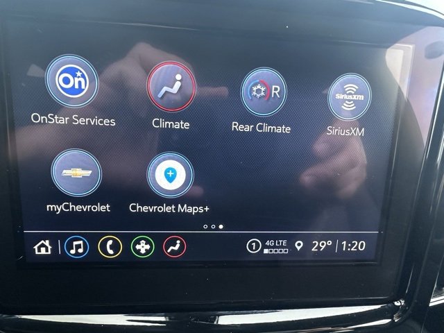 Used 2023 Chevrolet Traverse LT image 28