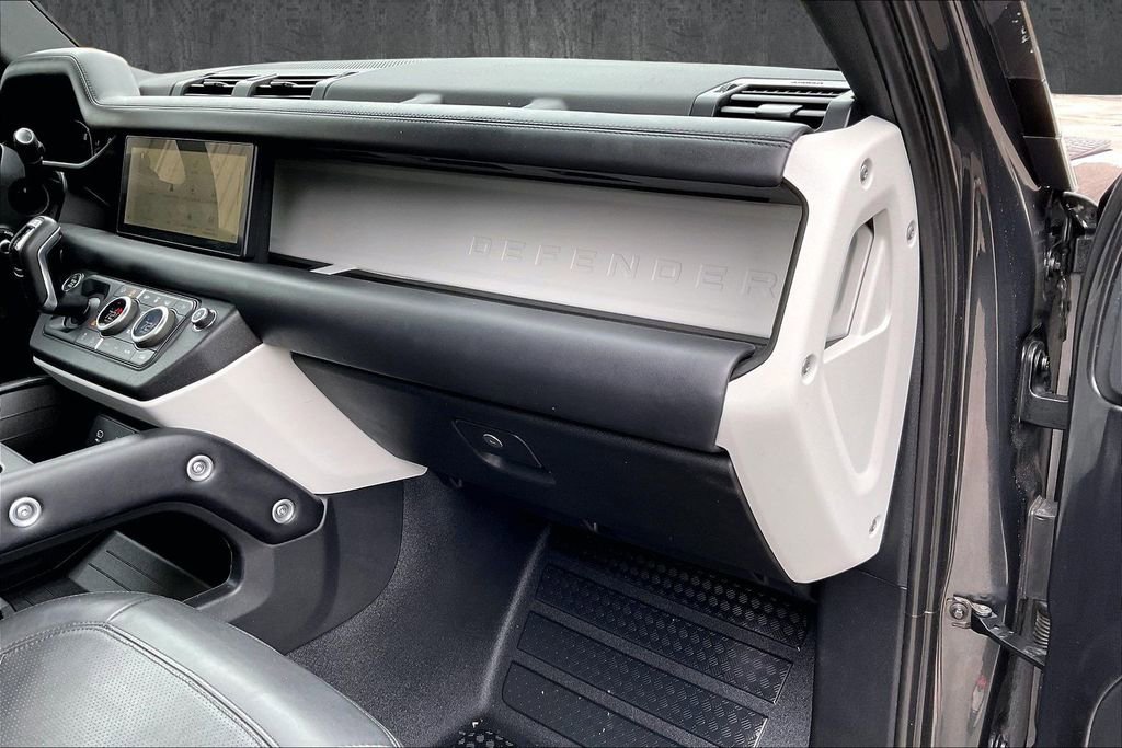 Certified 2024 Land Rover Defender 110 S image 26