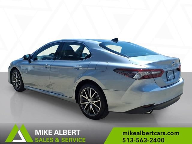Used 2023 Toyota Camry XLE FWD image 5
