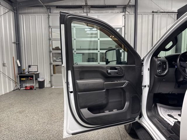 Used 2022 GMC Sierra 2500 AT4 w/ Gooseneck/5TH Wheel Package AWD/4WD image 6