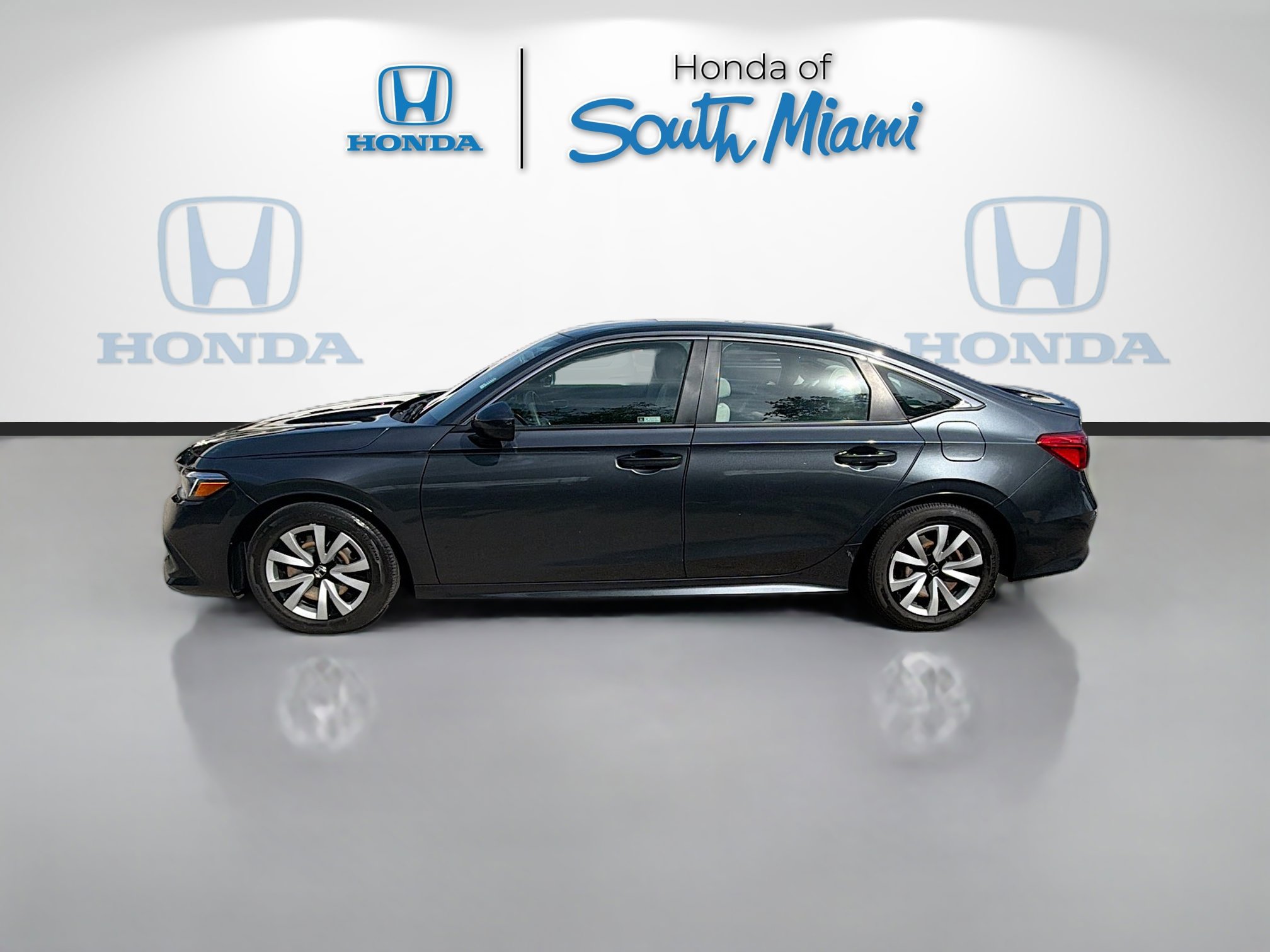 Certified 2023 Honda Civic LX image 4