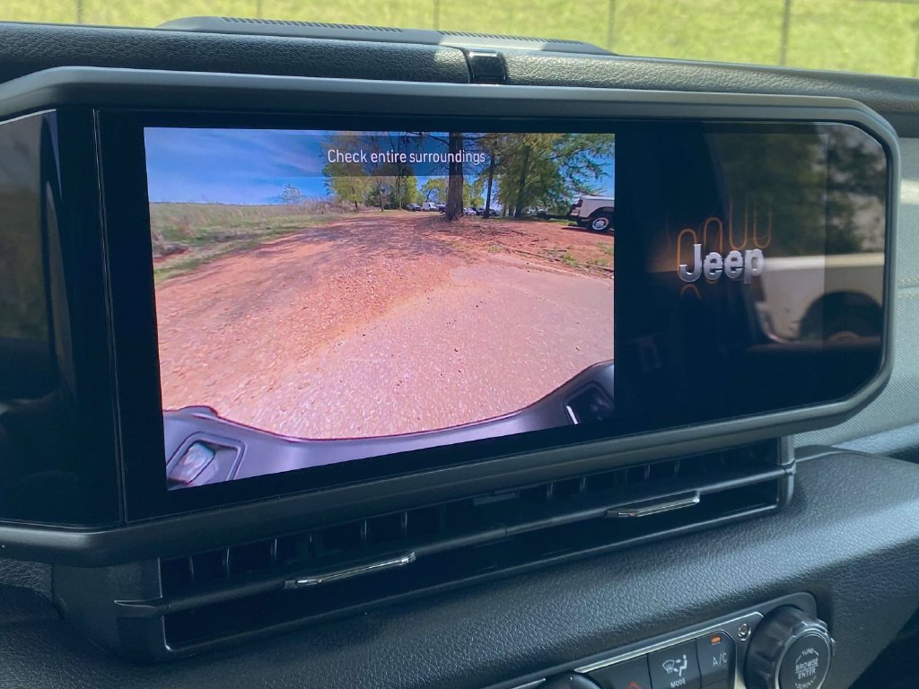 New 2026 Jeep Gladiator Sport AWD/4WD image 46