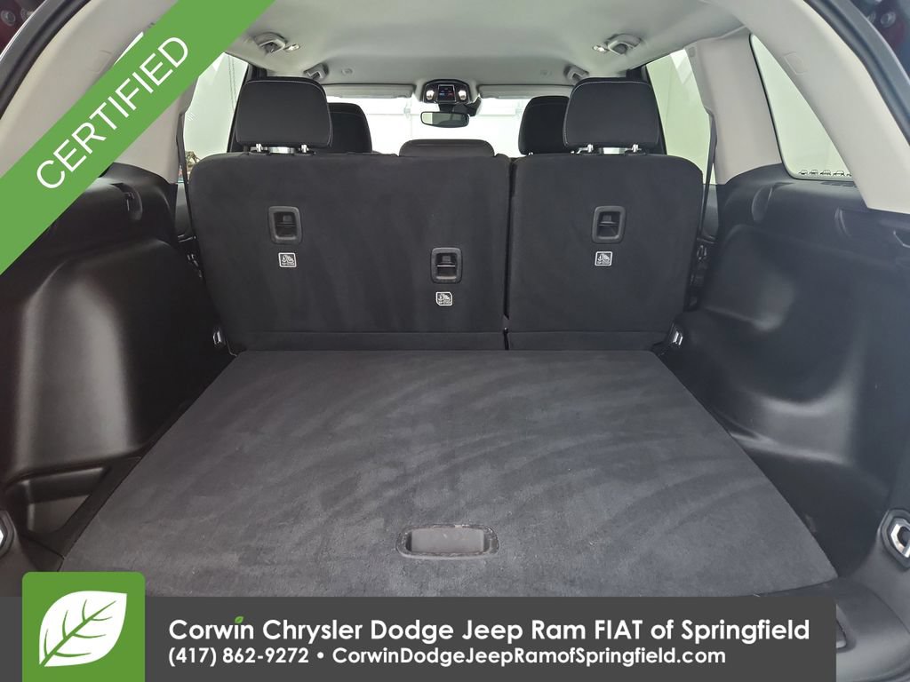 Used 2023 Jeep Grand Cherokee Laredo w/ Luxury Tech Group I AWD/4WD image 29