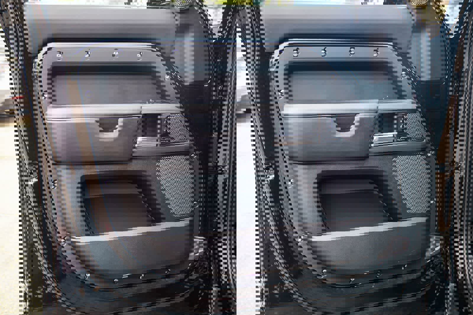 Used 2024 Land Rover Defender 110 X image 21