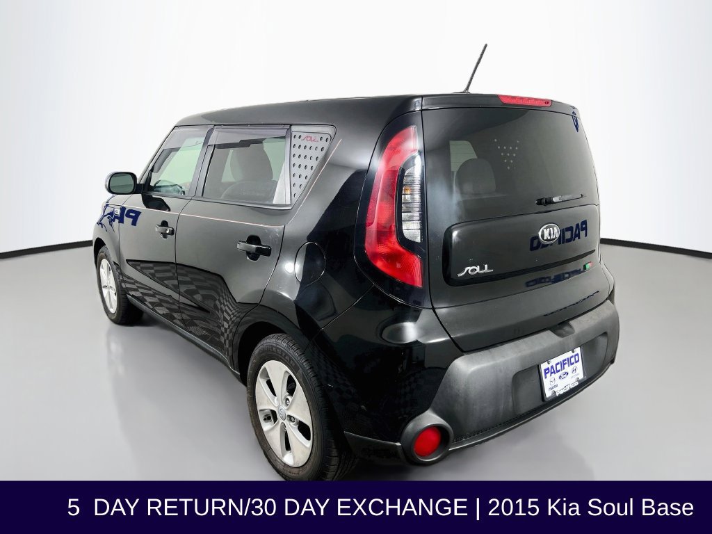 Used 2015 Kia Soul FWD image 6