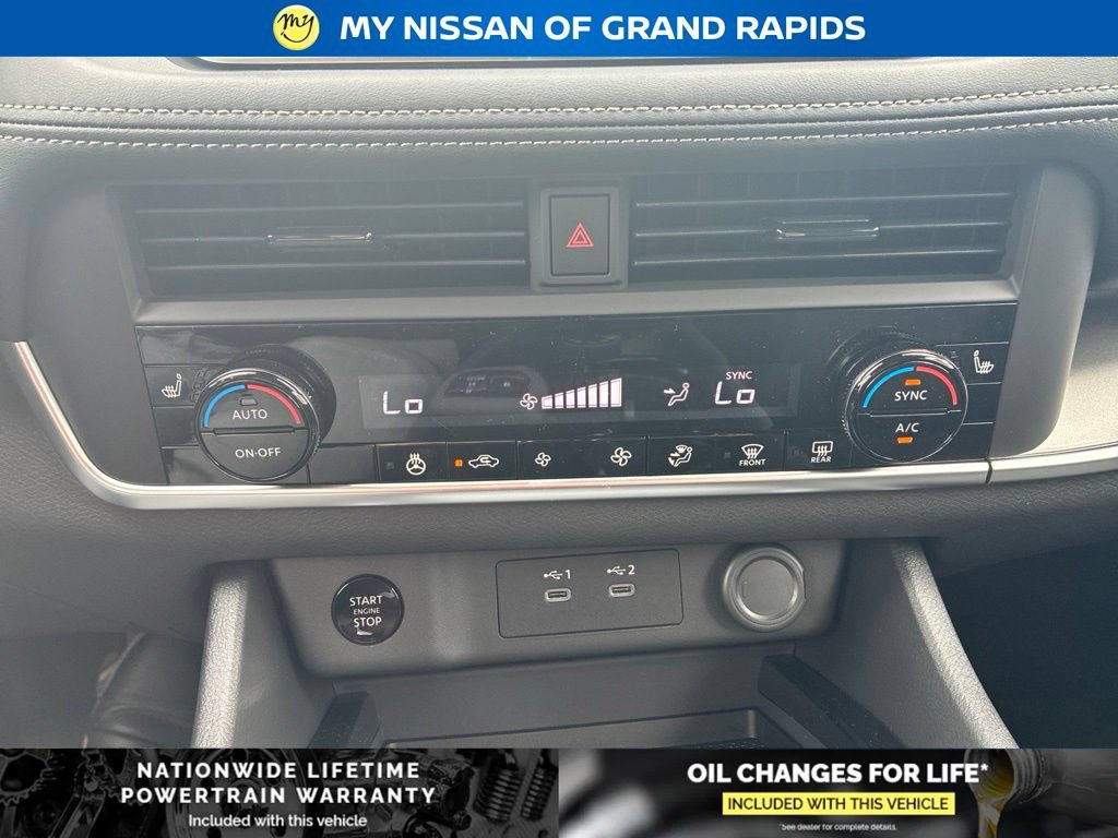 New 2026 Nissan Rogue SV w/ Cold Weather Package AWD/4WD image 19