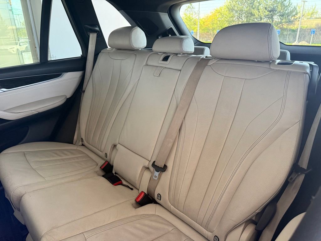 Used 2015 BMW X5 xDrive35d image 18