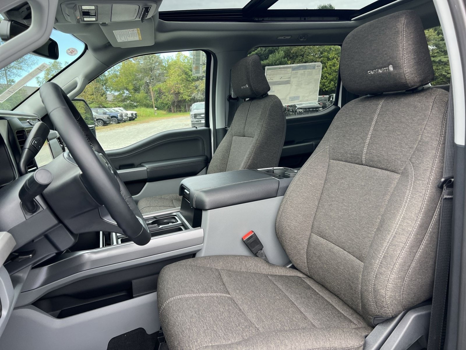 New 2027 Ford F250 XLT w/ XLT Premium Package AWD/4WD image 13