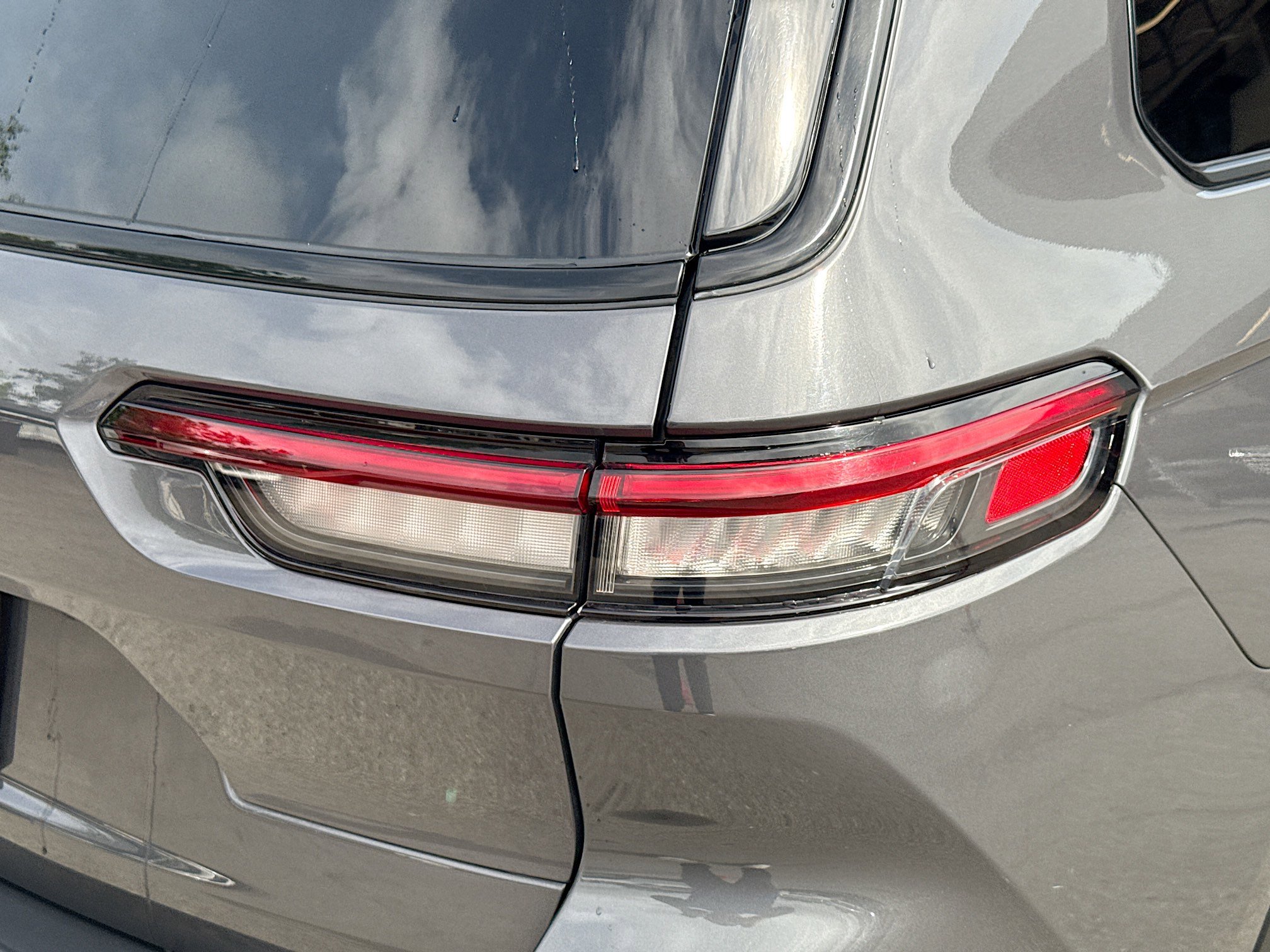 Used 2024 Jeep Grand Cherokee L Laredo image 27