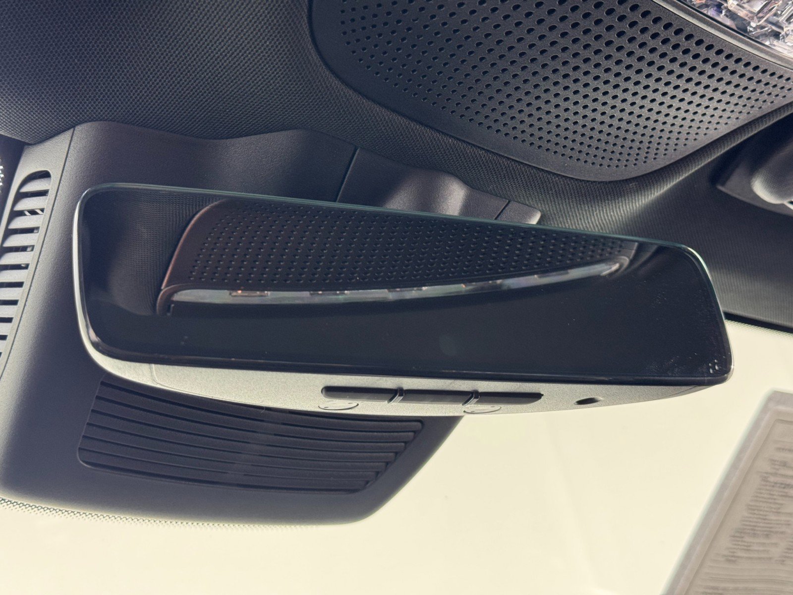 Used 2022 Mercedes-Benz GLC 300 4MATIC w/ AMG Line image 31