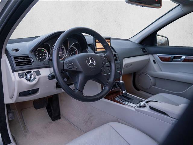 Used 2011 Mercedes-Benz C 300 4MATIC Sedan image 16