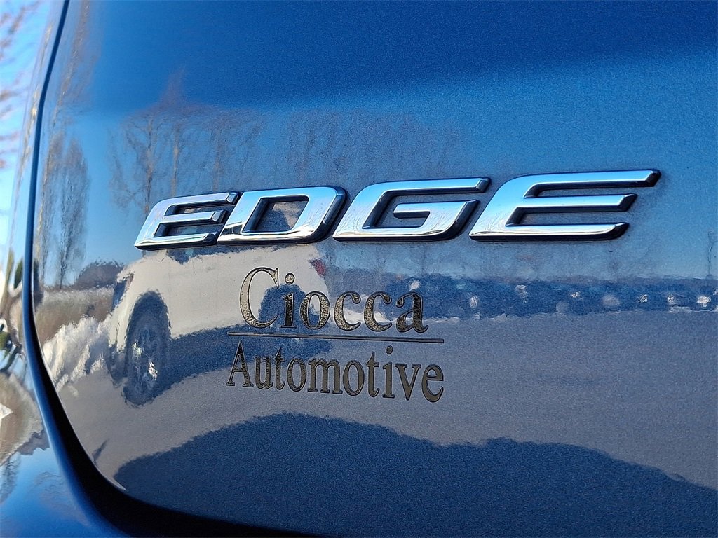 Used 2019 Ford Edge Titanium w/ Equipment Group 301A image 35