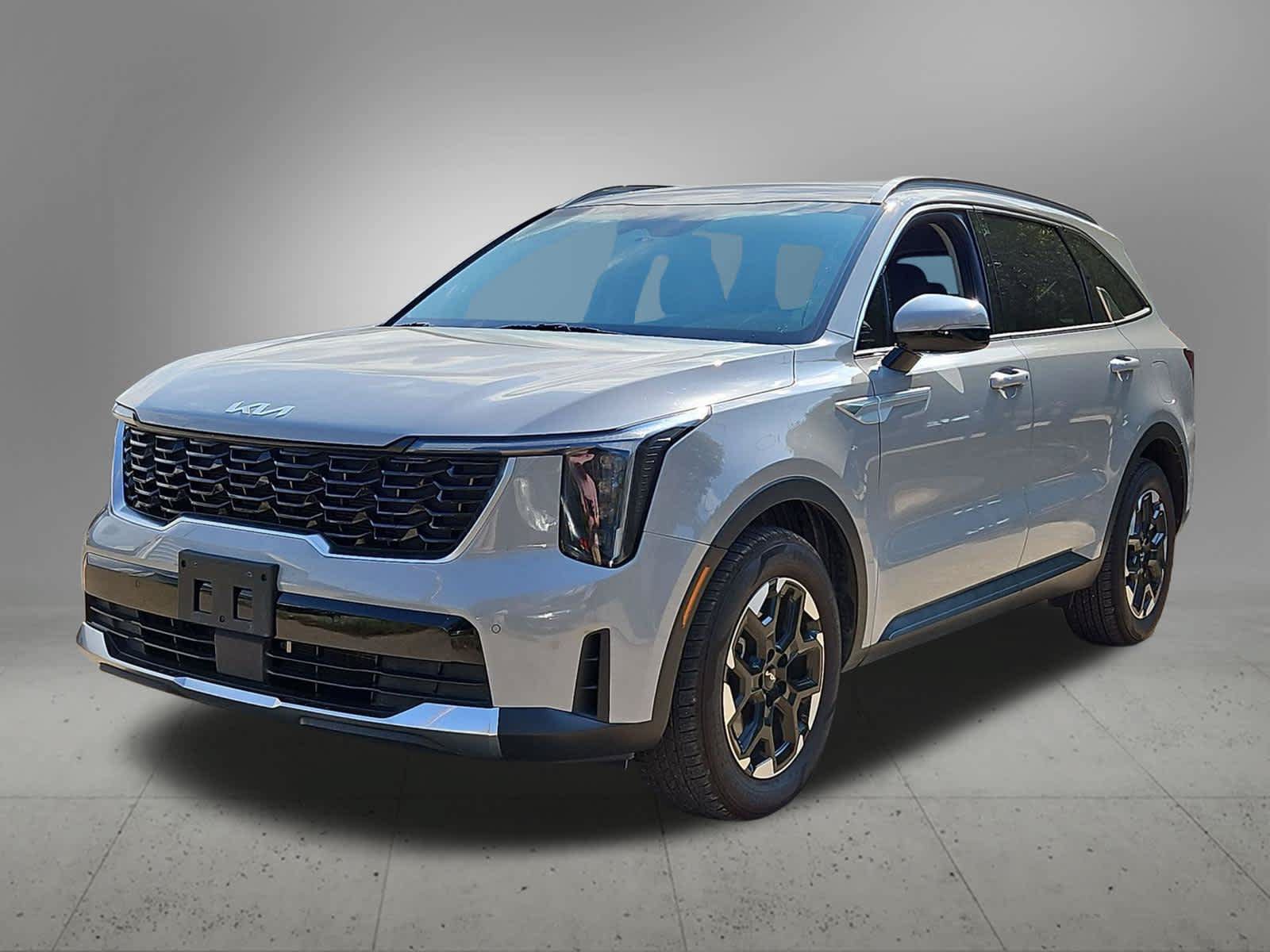 Certified 2025 Kia Sorento S FWD image 10