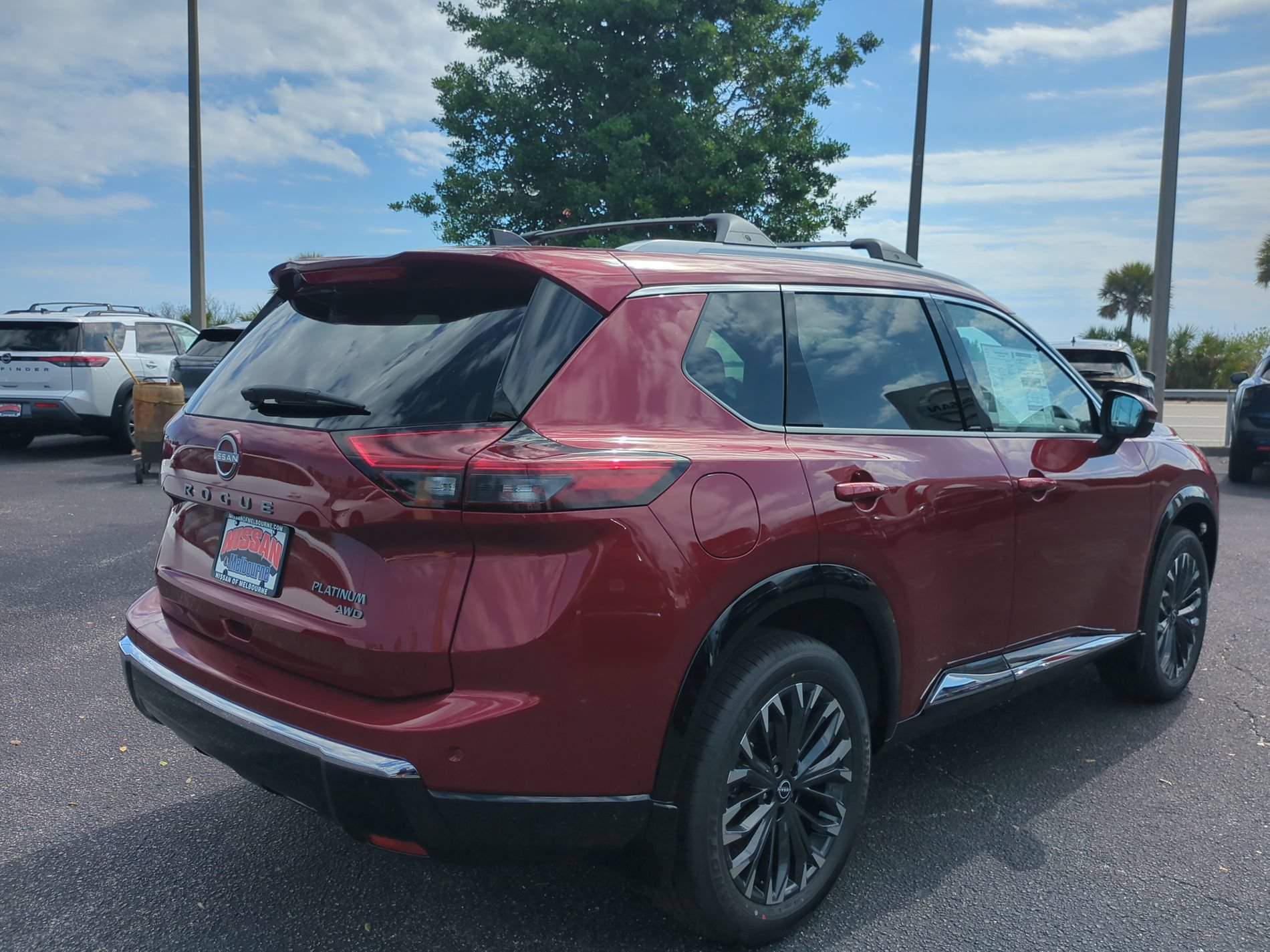 New 2026 Nissan Rogue Platinum w/ Platinum Premium Package AWD/4WD image 4