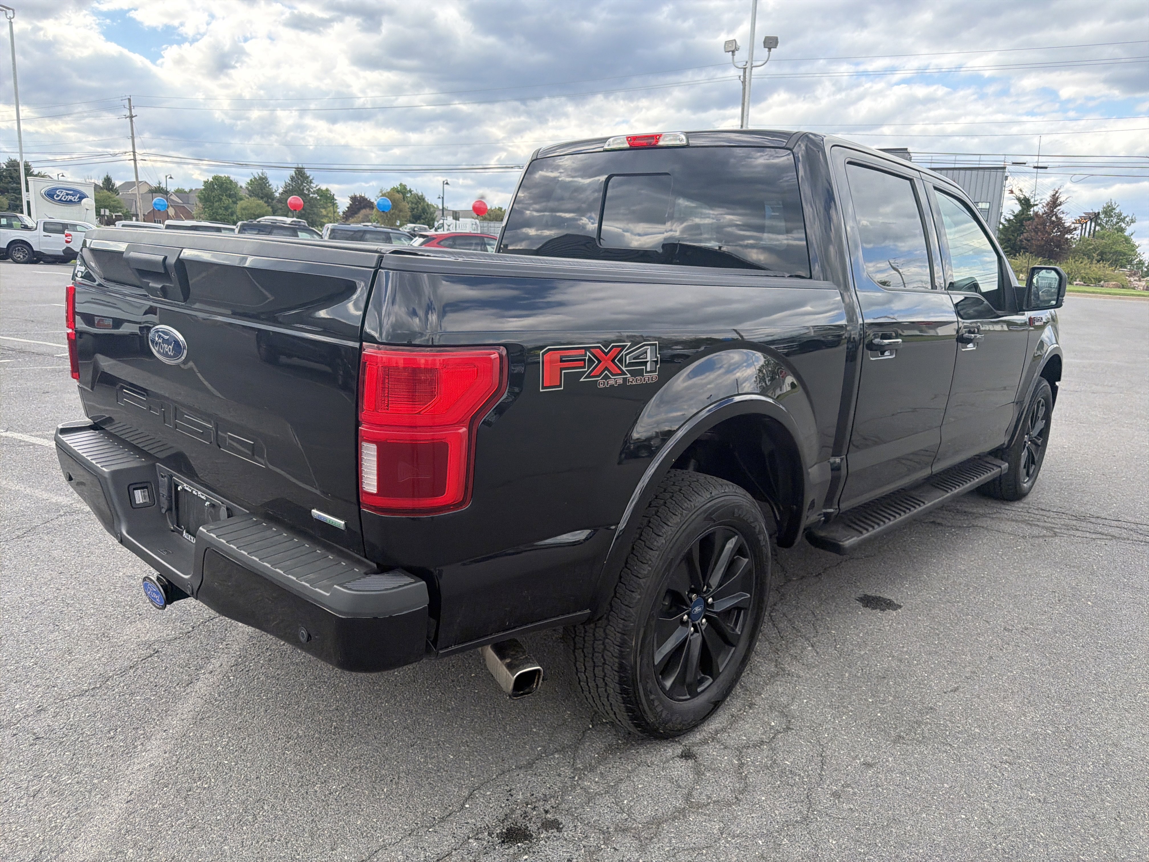 Used 2019 Ford F150 XLT w/ Equipment Group 302A Luxury AWD/4WD image 3