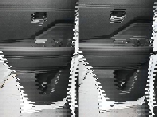 New 2026 Nissan Pathfinder SL image 23