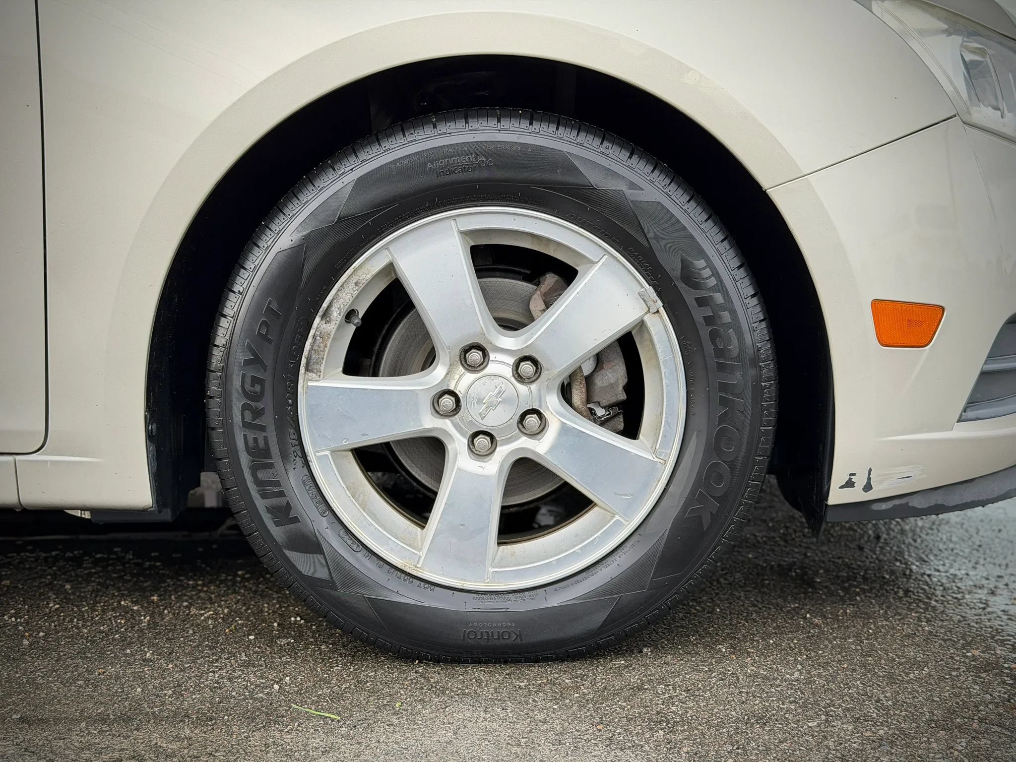 Used 2013 Chevrolet Cruze LT FWD image 18