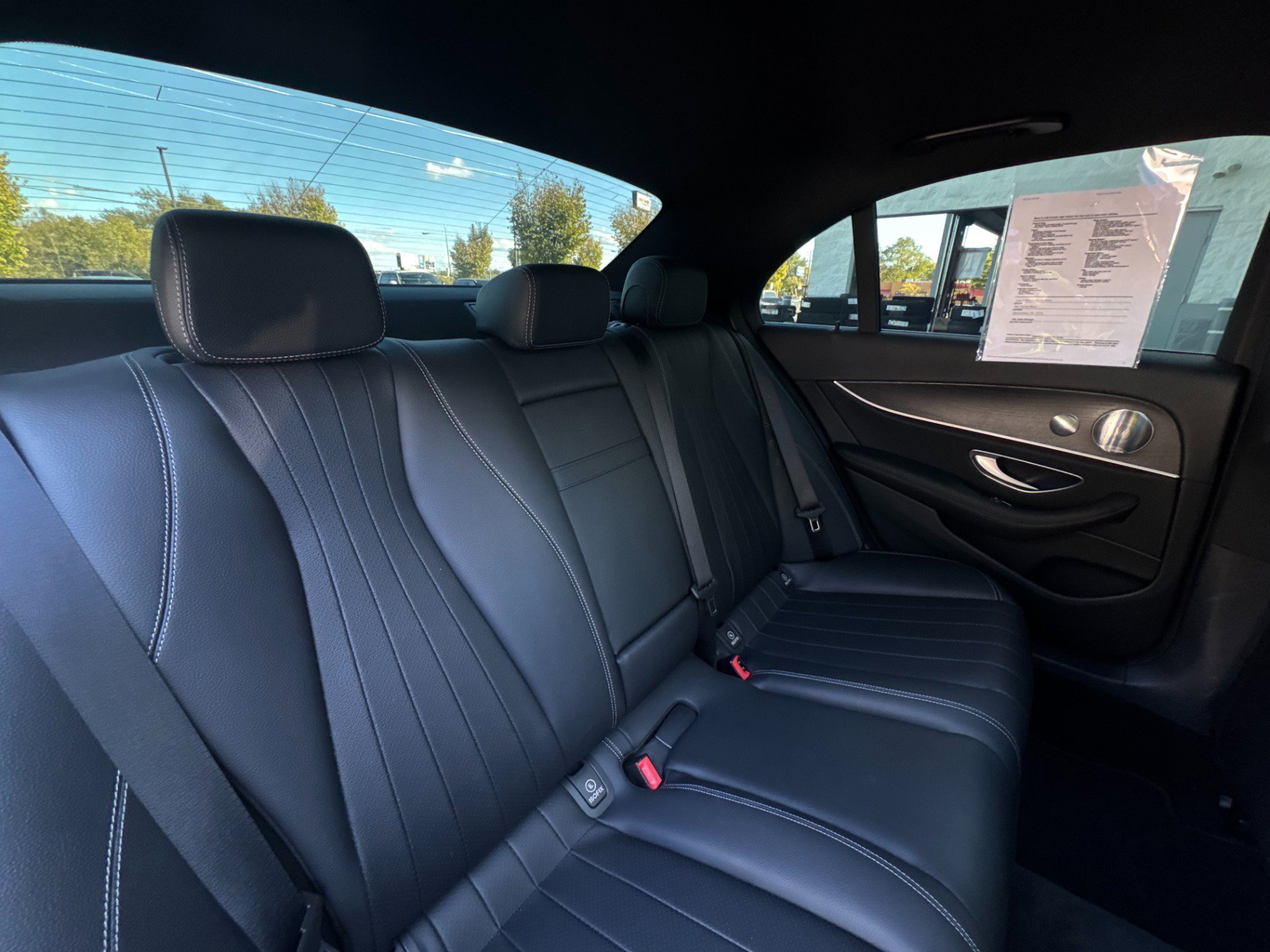 Used 2022 Mercedes-Benz E 350 Sedan image 40