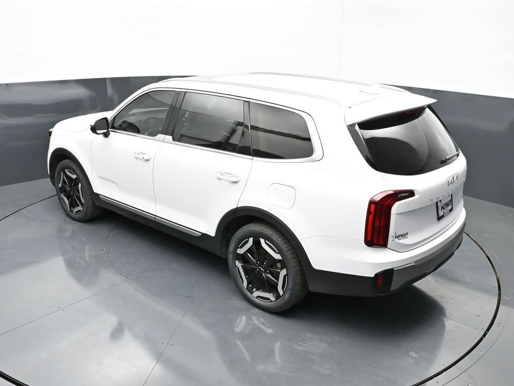 Used 2025 Kia Telluride S image 35