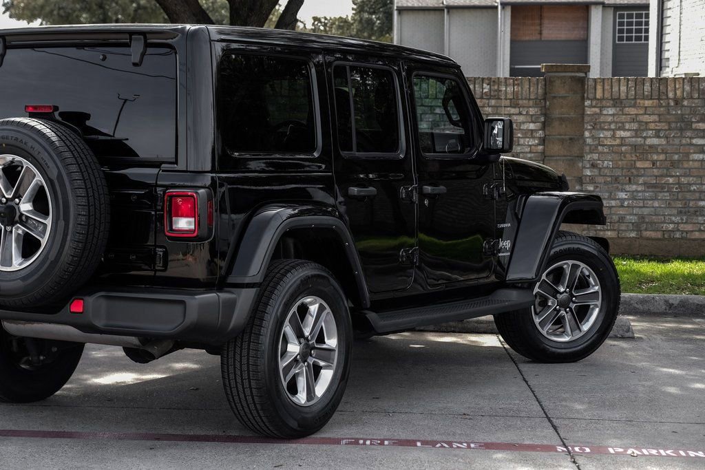 Used 2023 Jeep Wrangler Sahara w/ Cold Weather Group image 18