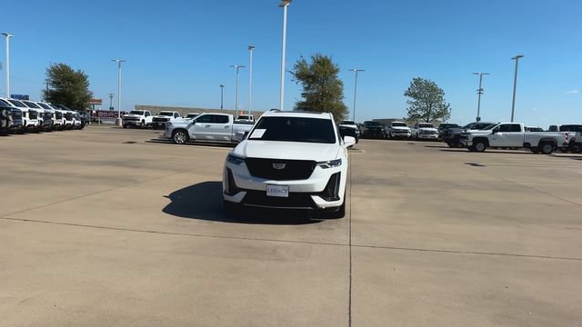 Used 2025 Cadillac XT6 Sport w/ Technology Package AWD/4WD image 4