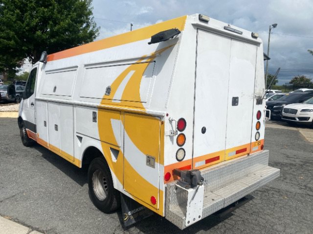 Used 2019 Freightliner Sprinter 3500 w/ Premium Package RWD image 3