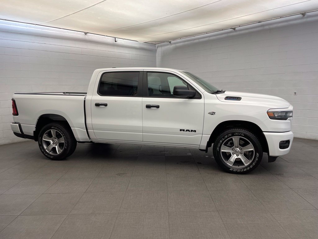 New 2026 RAM 1500 Express RWD image 2