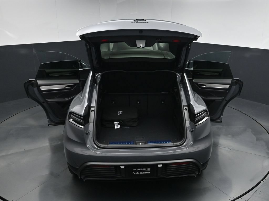 New 2025 Porsche Macan Electric RWD image 33