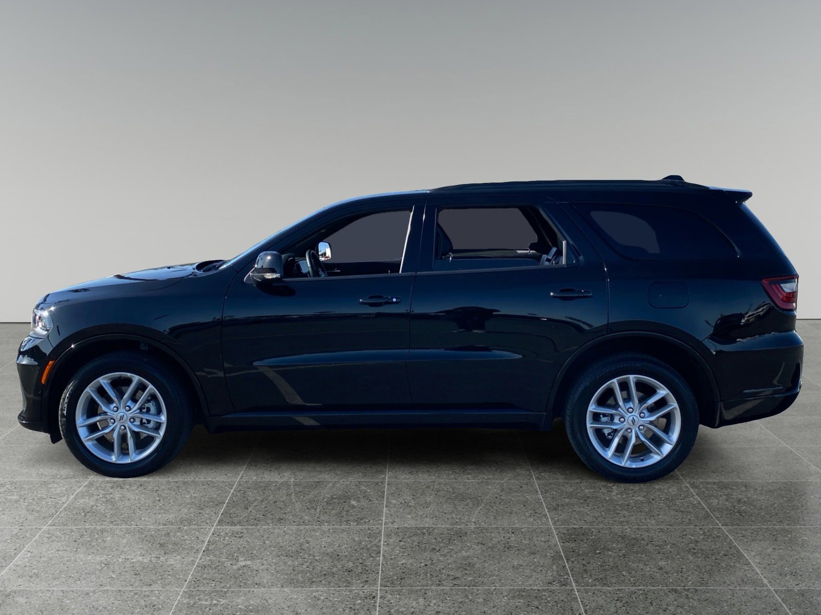 Used 2025 Dodge Durango GT AWD/4WD image 2