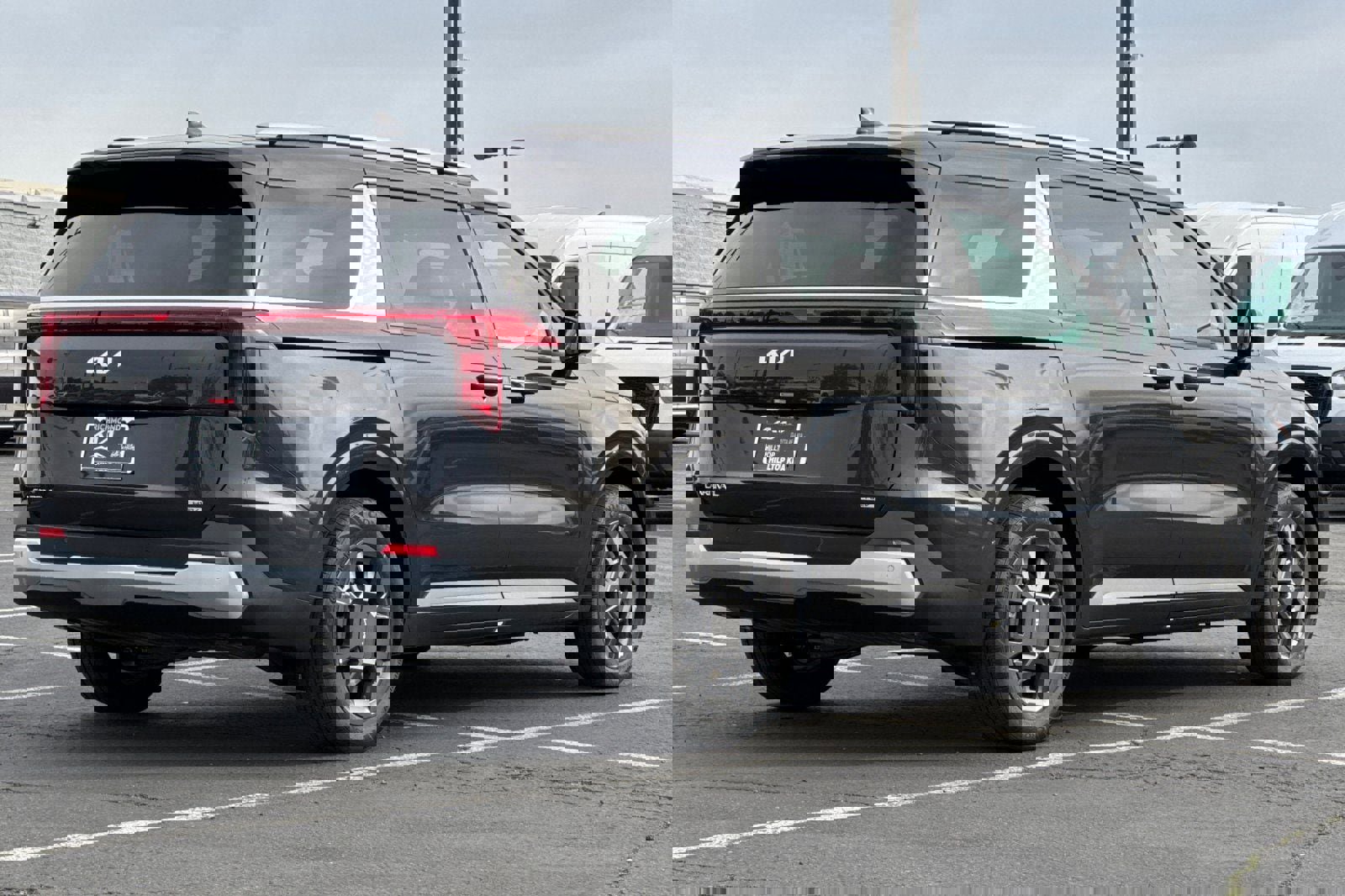 New 2026 Kia Carnival EX image 4