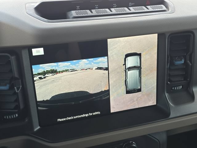Used 2024 Ford Bronco Wildtrak AWD/4WD image 29