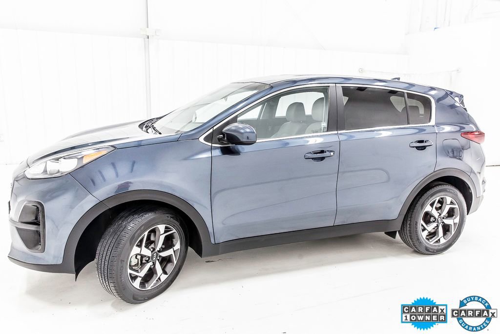 Used 2022 Kia Sportage LX image 3