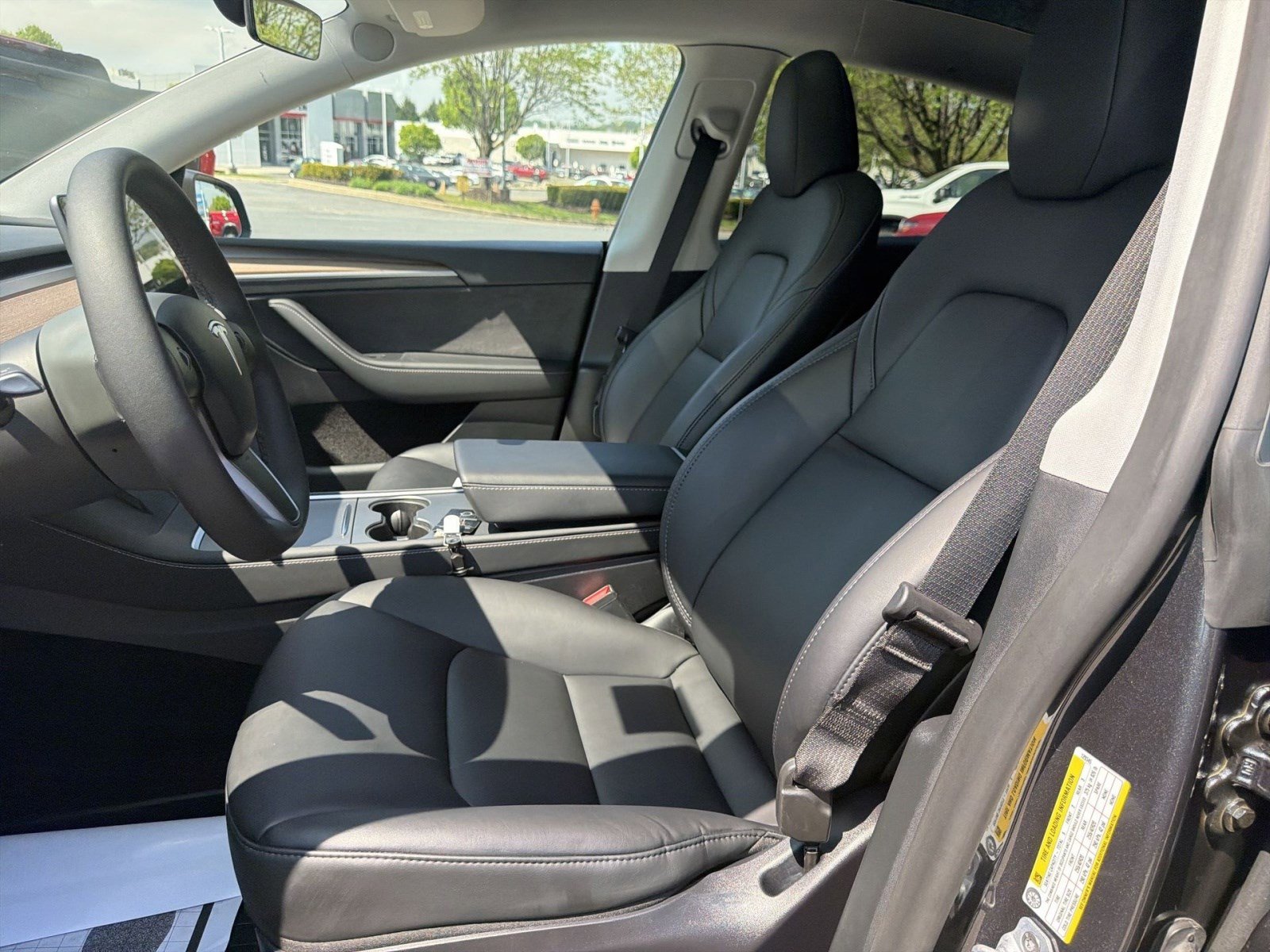 Used 2024 Tesla Model Y Long Range image 13