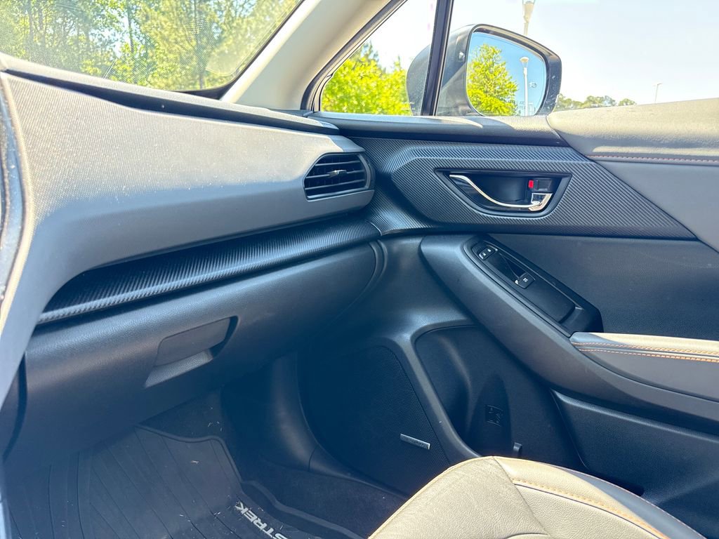 Used 2024 Subaru Crosstrek 2.5i Limited w/ Crosstrek Mirror Package AWD/4WD image 18