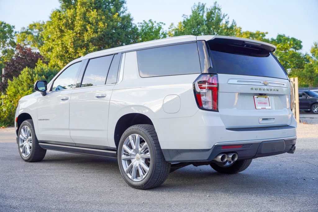 Used 2021 Chevrolet Suburban High Country w/ Premium Package AWD/4WD image 5