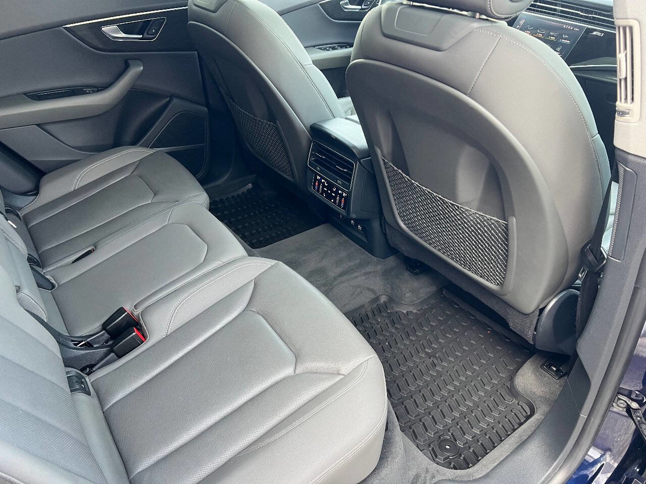 Used 2019 Audi Q8 Prestige image 19