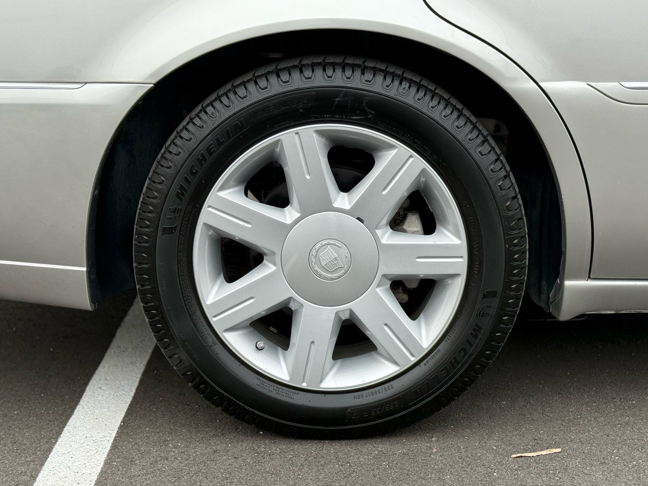 Used 2006 Cadillac DTS image 10