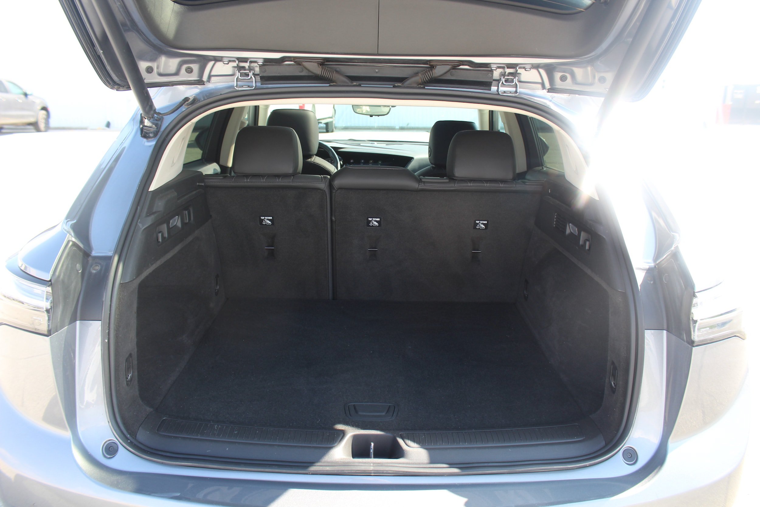Used 2022 Buick Envision Avenir w/ Technology Package II FWD image 21