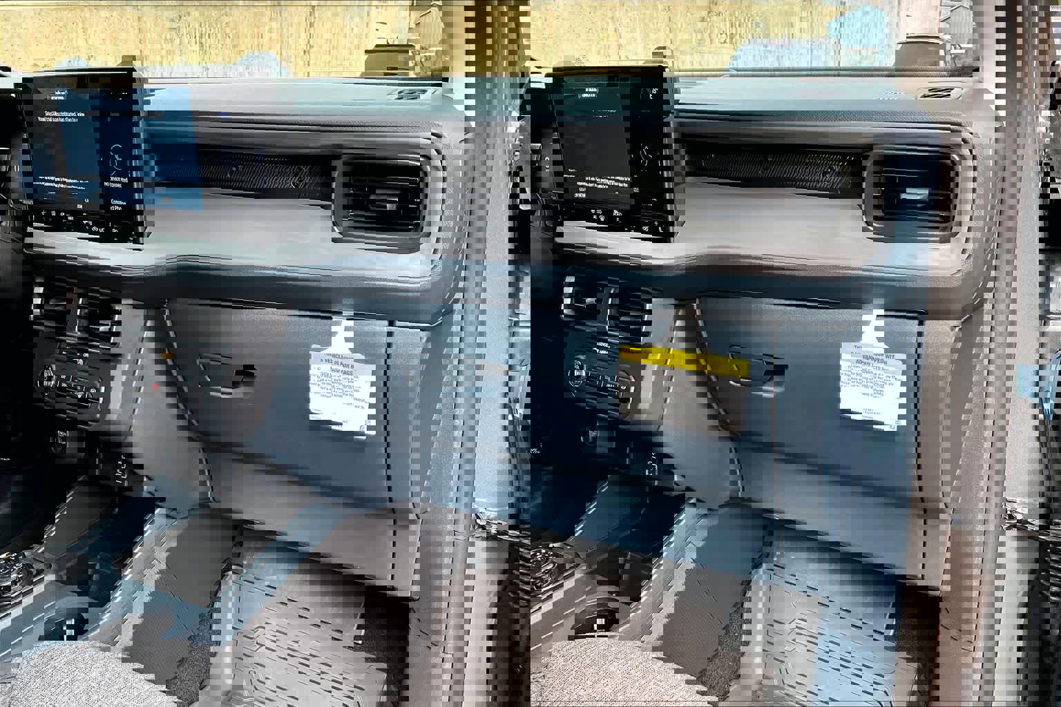 Used 2025 Ford Maverick XLT w/ XLT Luxury Package image 18