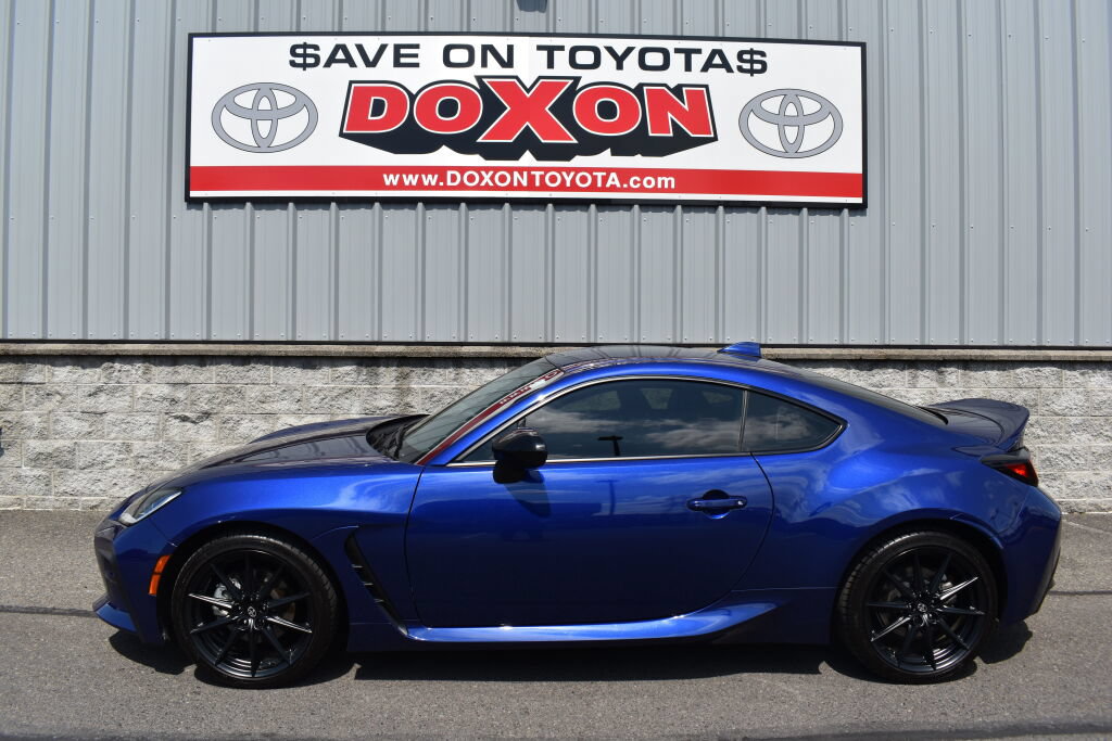 Certified 2023 Toyota GR86 Premium w/ ALL Weather Mat Package (TMS) RWD image 4