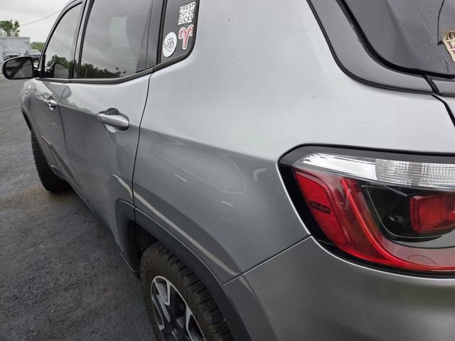 Used 2020 Jeep Compass Trailhawk image 7