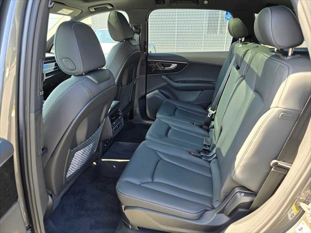 Used 2025 Audi Q7 2.0T Premium w/ Convenience Package image 16